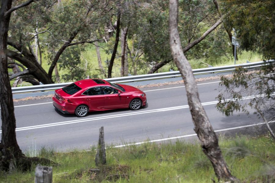  Lexus IS200t F-Sport 2016 года  (AU) (фото 12 из 18)
